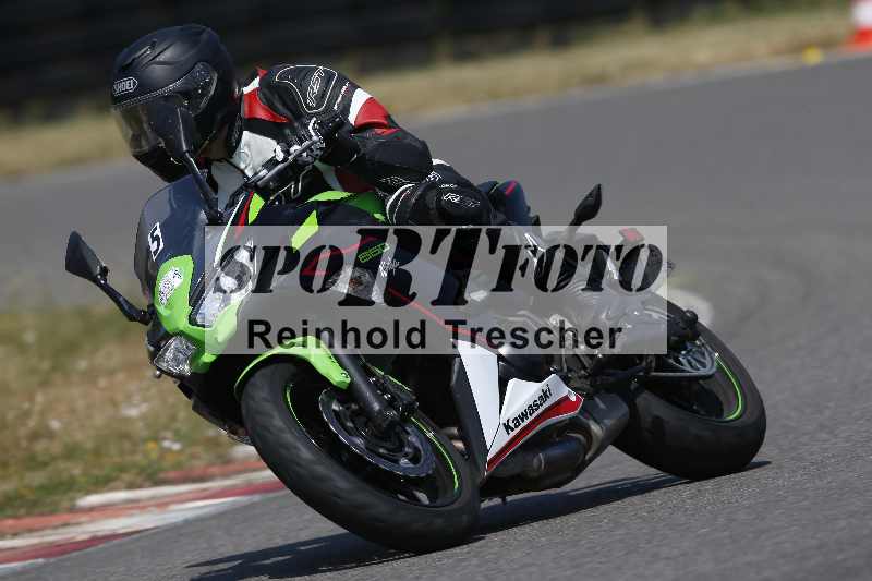 Archiv-2023/28 05.06.2023 Moto Club Anneau du Rhin/blanc-novice/5